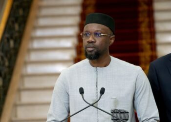 سونكو يعلن عن معارضته لـ “إعادة الهيكلة المتهورة”مع صندوق النقد