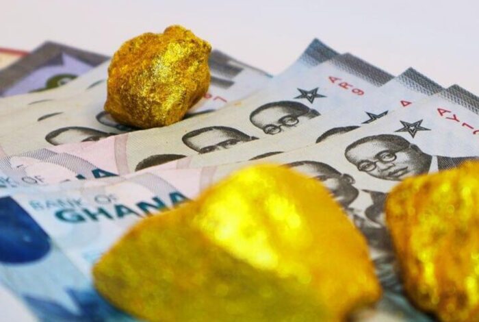 توصلت غانا إلى اتفاق تاريخي مع غرفة المناجم يقضي بشراء 30% من إنتاج الذهب 